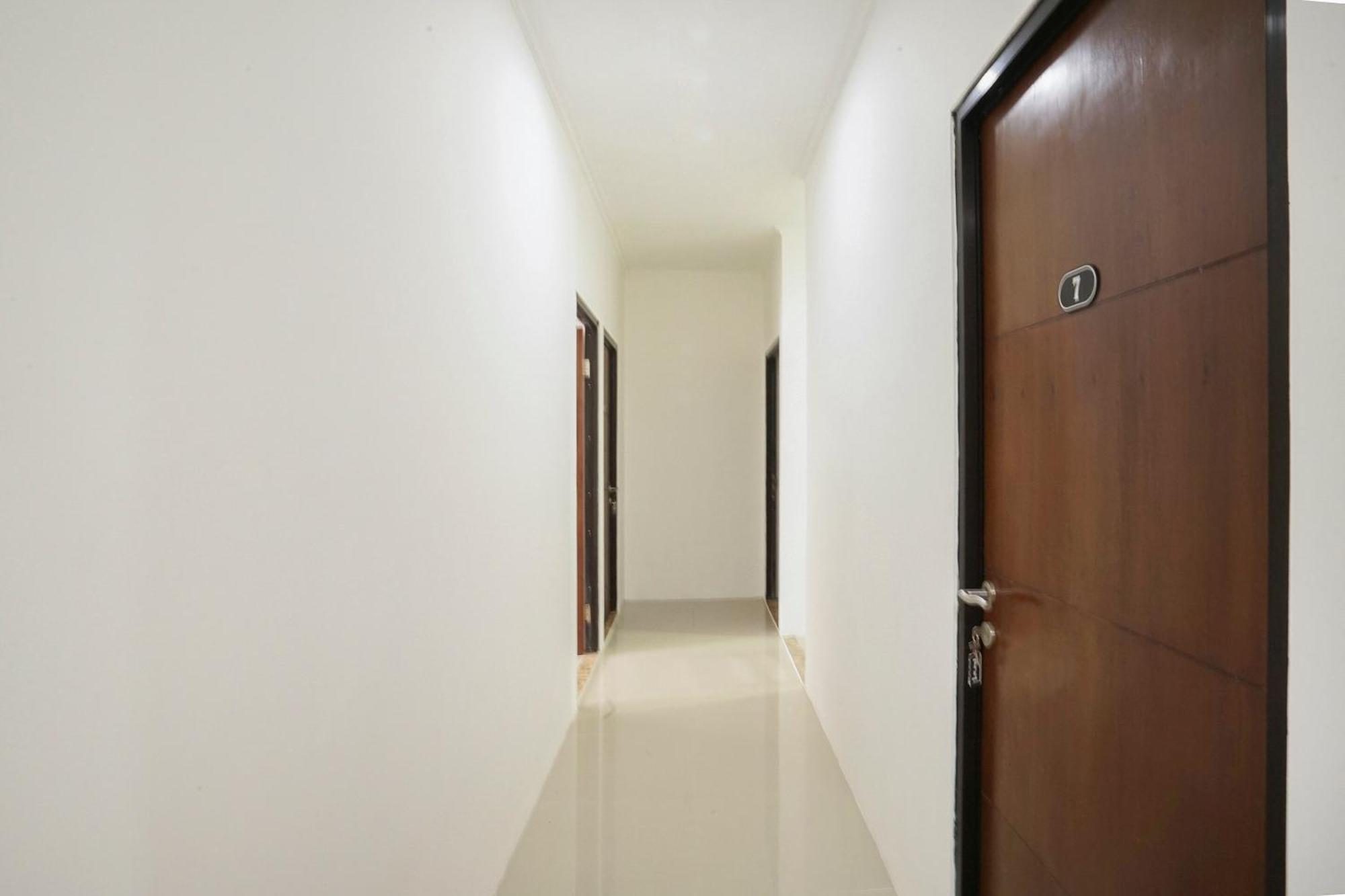 Super Oyo 2183 Cibeureum Residence Bandung Bagian luar foto
