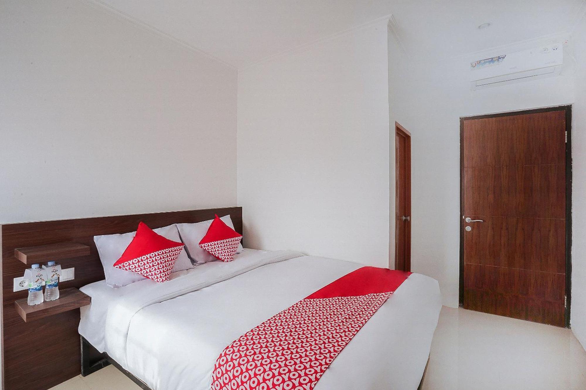 Super Oyo 2183 Cibeureum Residence Bandung Bagian luar foto