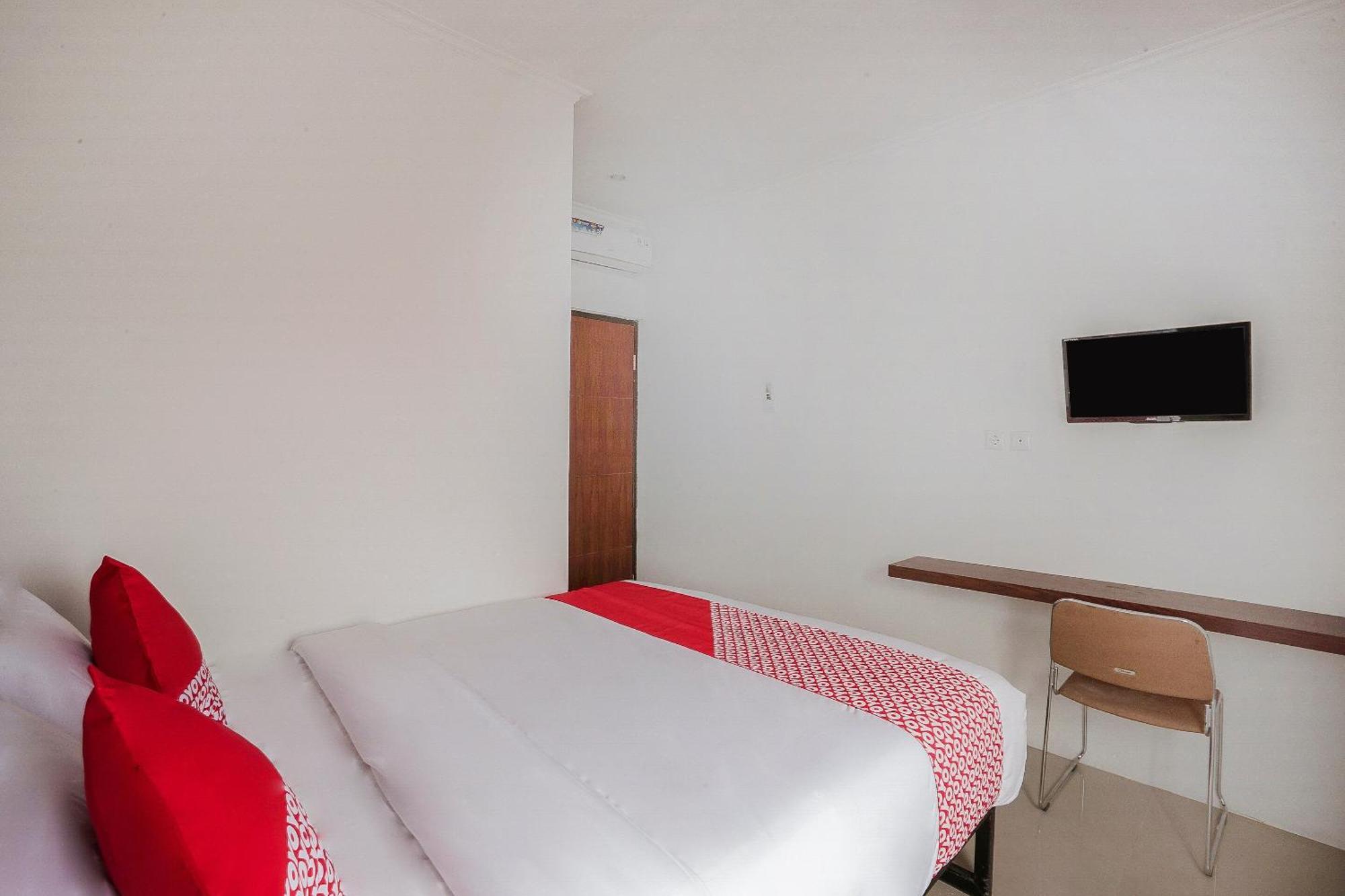 Super Oyo 2183 Cibeureum Residence Bandung Bagian luar foto